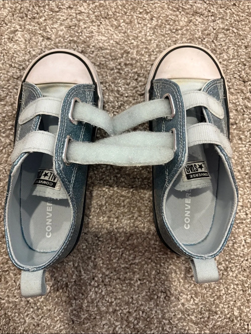 Converse Kids Glitter Velcro Low Top Sneakers in Light Blue